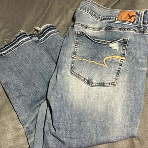 American Eagle cropped